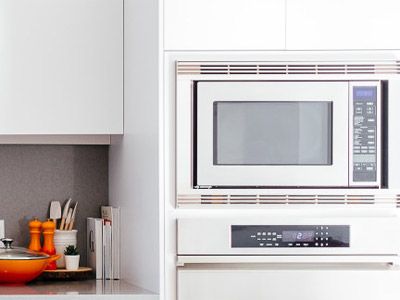 Naprawa i konserwacja kuchenek mikrofalowych – Warszawa, Wola, Bemowo