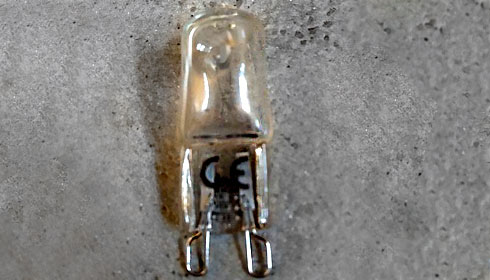 Piekarnik Samsung z funkcją mikrofali, wymiana żarówki